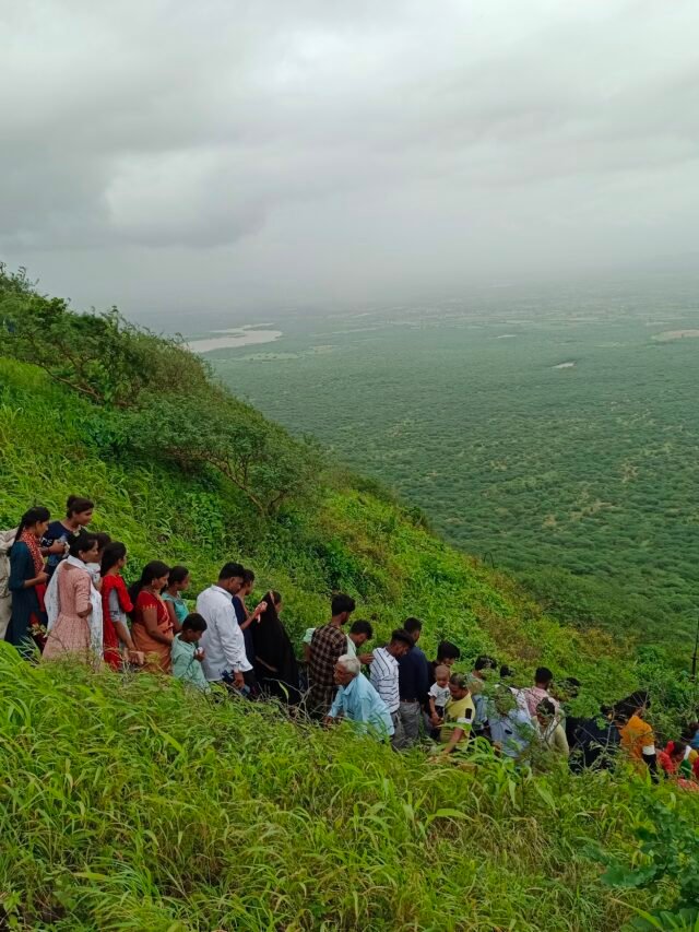 Dhinodhar Hills